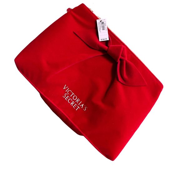 NWT Victoria's Secret Christmas Red Velvet Clutch or Wristlet - Picture 1 of 4